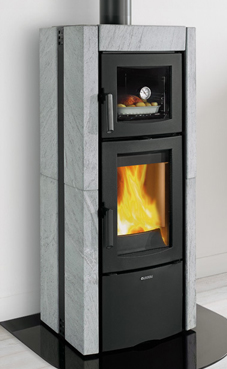 NORDICA-EXTRAFLAME ESTER FORNO 10,3 Kw.(piedra natural) Revestimiento exterior de piedra natural - Puerta de fundición - Hogar de fundición y ironker - Cajón para la leña y cenicero