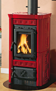 NORDICA-EXTRAFLAME GAIA 6 Kw.(burdeos, pergamino o capuchino) Revestimiento exterior de mayólica Puertas de hierro fundido  Cristal ceramico que resiste hasta 750°