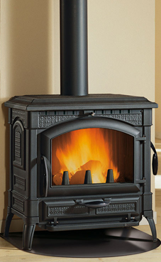 NORDICA-EXTRAFLAME ISOTTA  EVO 11,9 Kw.(estufa de fundición) Estufa totalmente en fundición  Fundaición esmaltada  Puerta panorámica  Cristal ceramico que resiste hasta 750° Puerta de carga lateral