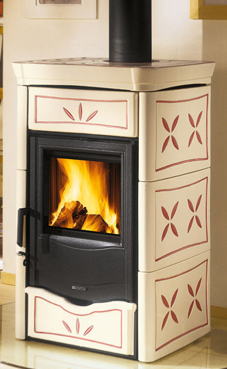 NORDICA-EXTRAFLAME NICOLETTA 8 Kw.(silk vogue amatista) Revestimiento exterior de mayólica decoración a mano Puertas de hierro fundido Cristal ceramico que resiste hasta 750°