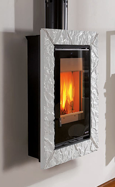 NORDICA-EXTRAFLAME PLASMA 80V:30 6 Kw Revestimiento exterior de mayólica  Hogar de ironker  Crystal cerámico resistente a 750° Colores: antiguos de plata, nacar, origami y oro craquelé.