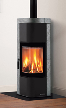 NORDICA-EXTRAFLAME ZEN 7,5 Kw. (piedra natural) Puerta hogar en fundición angular - Estufa angular - Revestimiento externo en piedra natural - Hogar en ironker con post combustión - Hogar a llama vertical